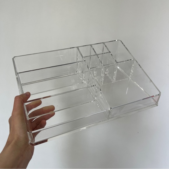 Other - Clear plastic organizer shelf case 9 slot for makeup jewelry skincare office